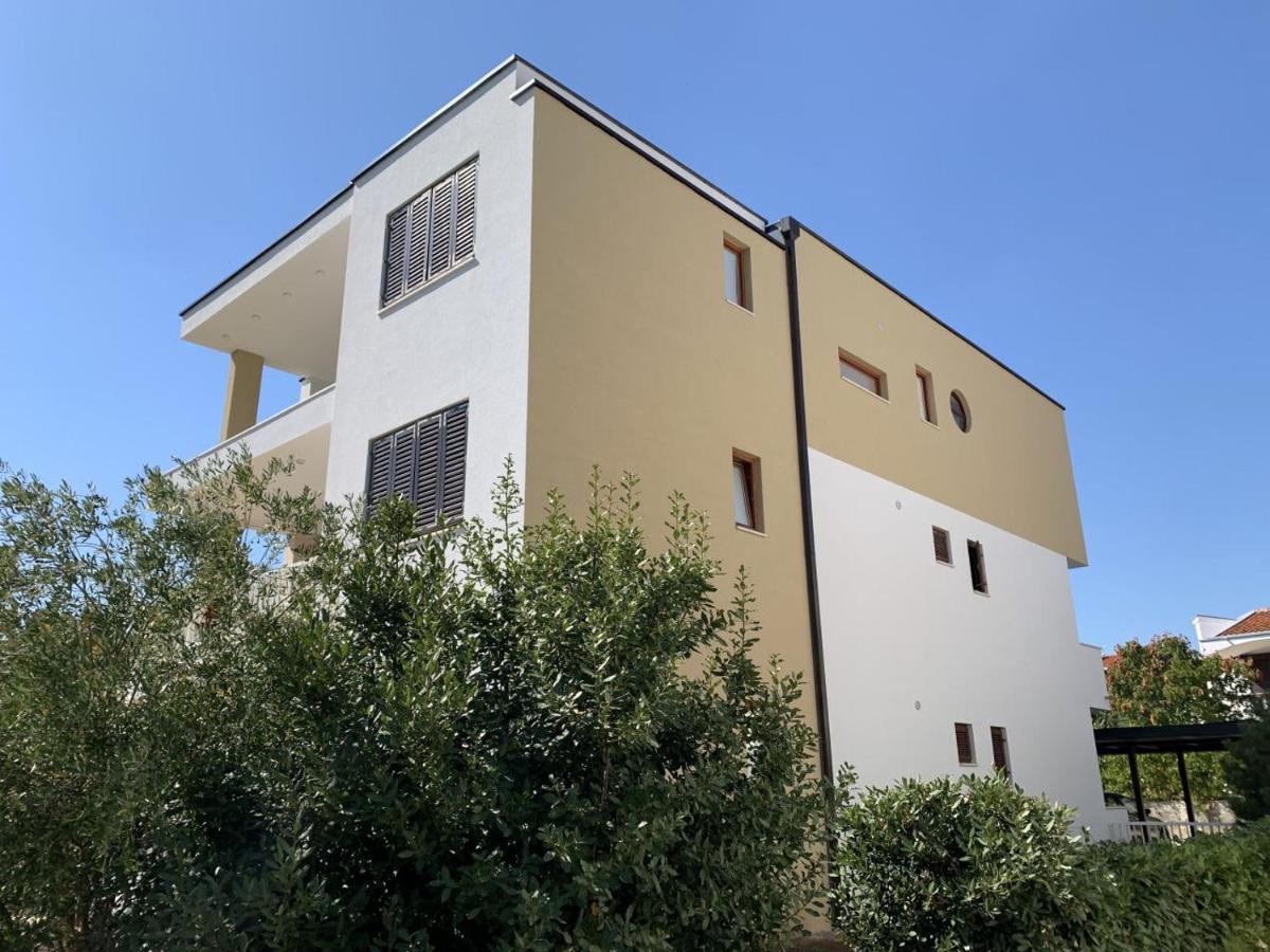 Apartman Jezevac 克尔克 外观 照片