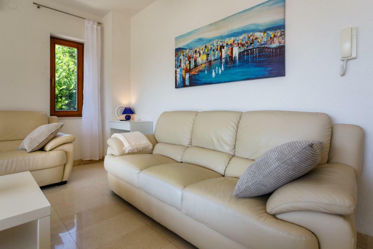 Apartman Jezevac 克尔克 外观 照片