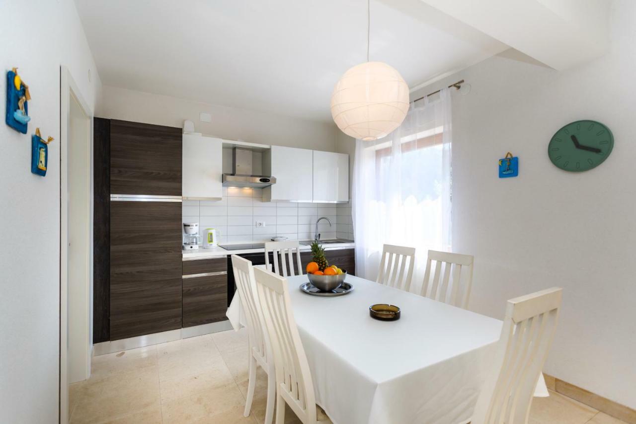 Apartman Jezevac 克尔克 外观 照片