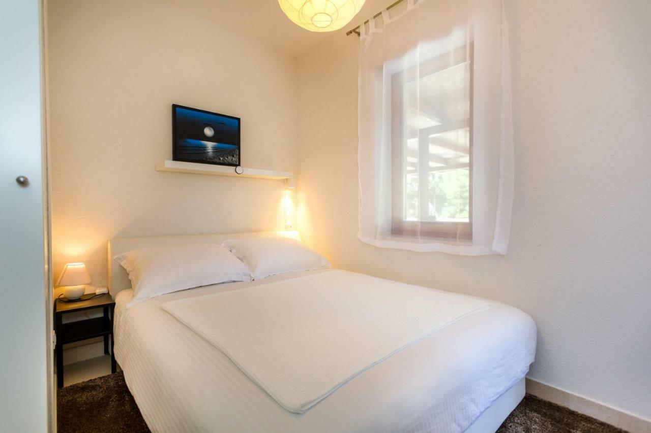 Apartman Jezevac 克尔克 外观 照片
